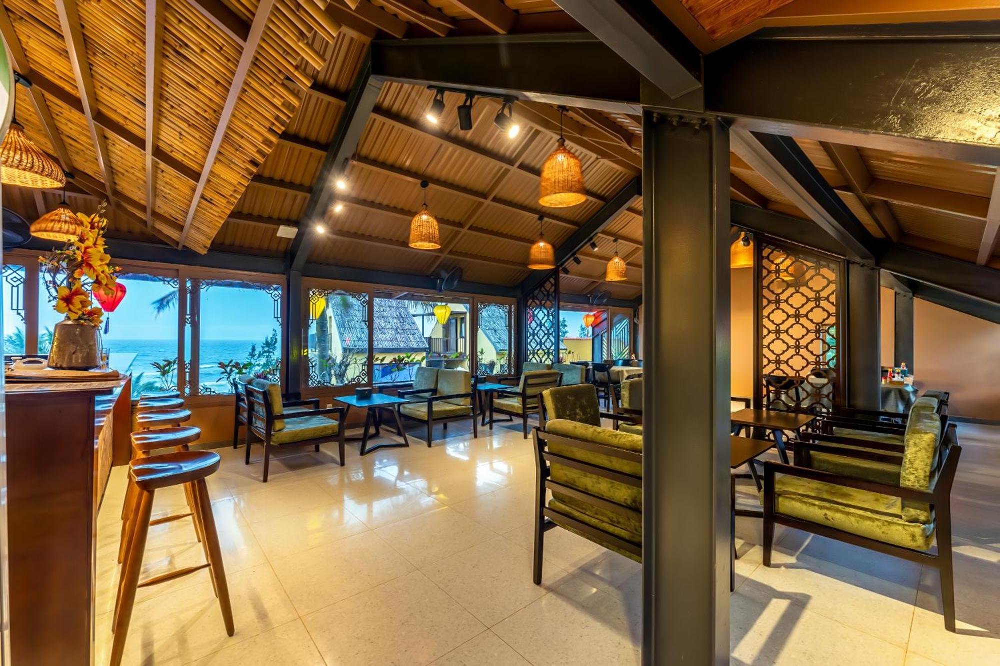 The Linh Seaside Villa Хой Ан Екстериор снимка