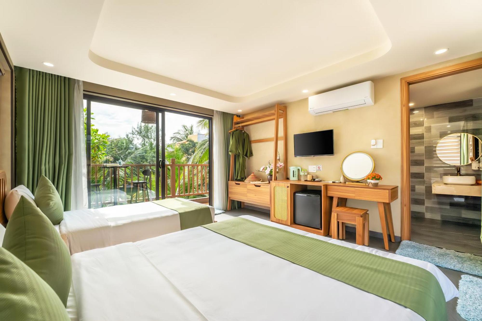 The Linh Seaside Villa Хой Ан Екстериор снимка